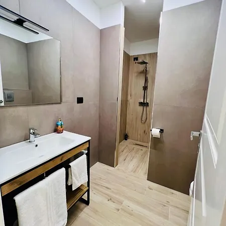 5 Terre Hub Art * La Spezia