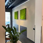 5 Terre Hub Art * La Spezia