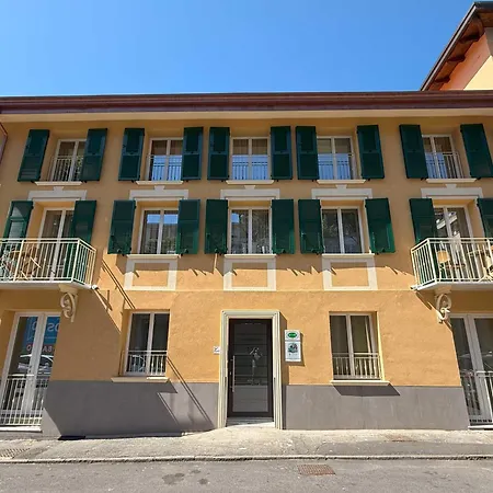 5 Terre Hub Art Apartment