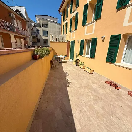 5 Terre Hub Art Appartement